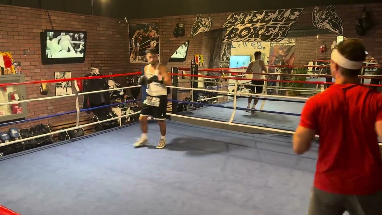 ТРЕНИРОВКА РАЙАНА КЕЛЛИ В ОНЛАЙН-САЙТЕ ПО БОКСУ STEELEBOXER www.steeleboxer.com