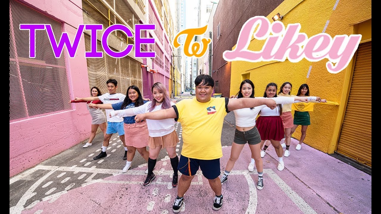 TWICE (트와이스): 