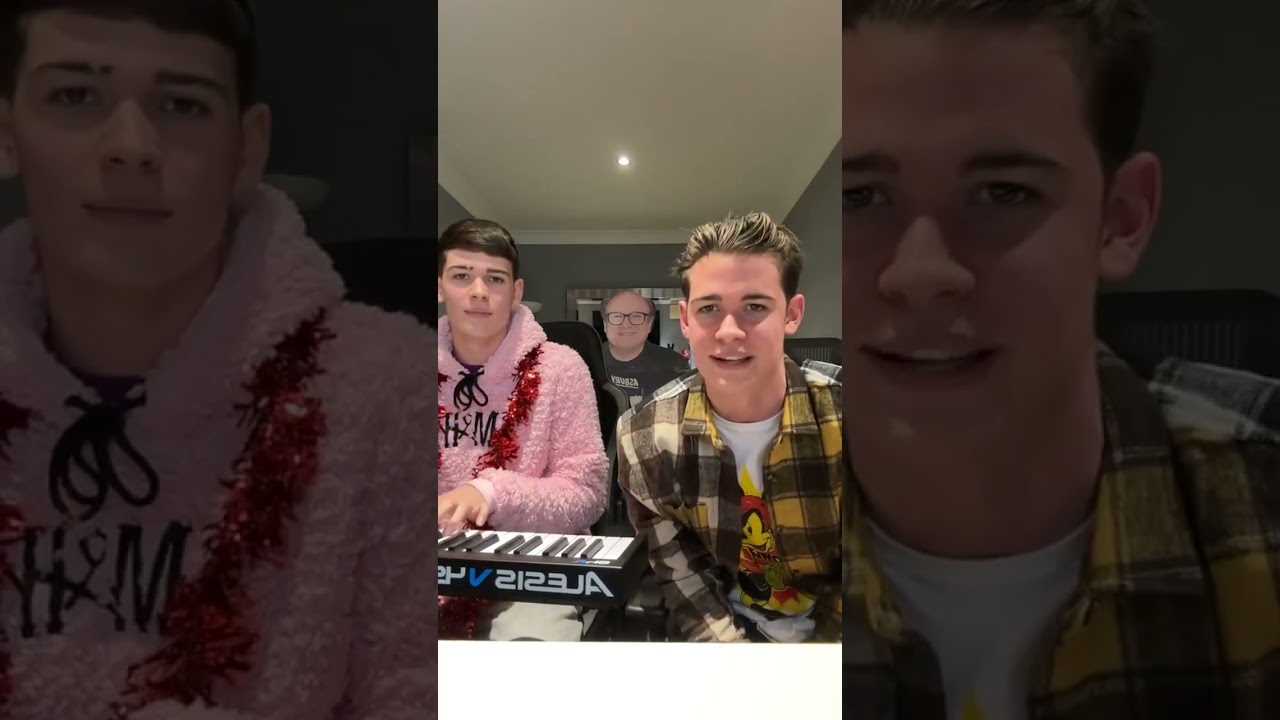 Max and Harvey Christmas Live 23/12/22 Part 2