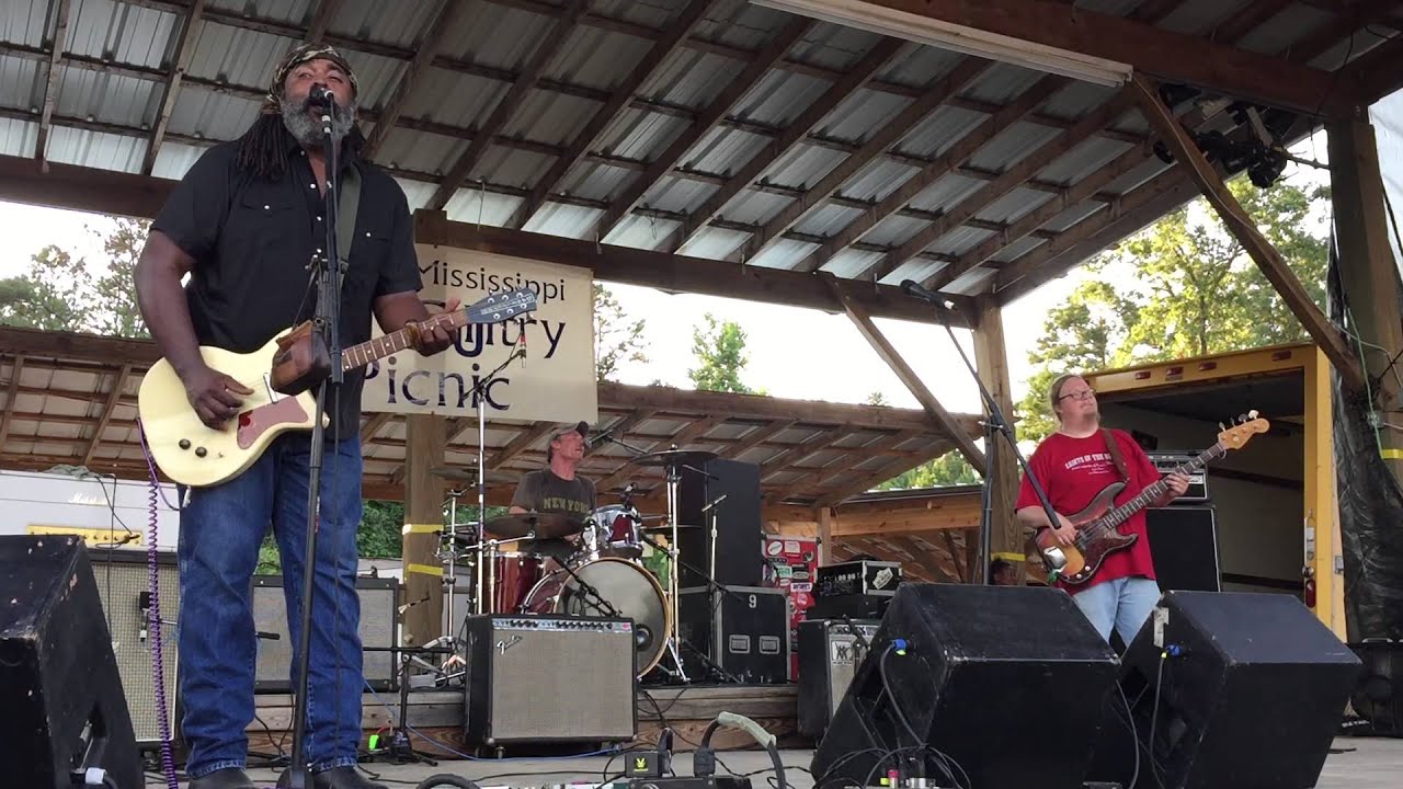 Alvin Youngblood Hart - In My Time Of Dying