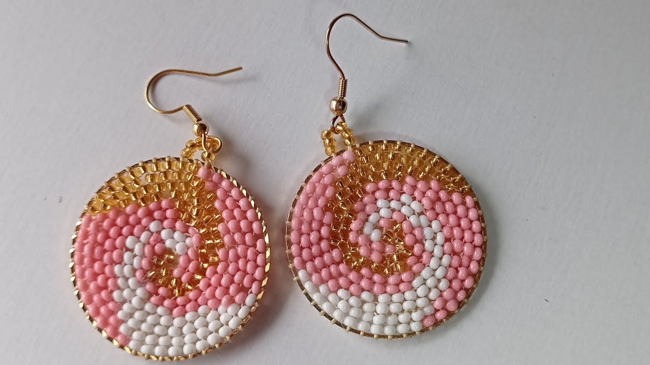 TUTORIAL SÚPER FÁCIL ARETES EN ESPIRAL O REMOLINO CON MOSTACILLA CHECA||CHAQUIRAS| SEED BEADS 🍥