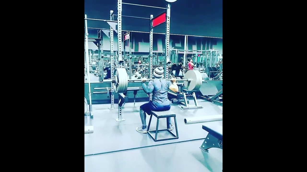 420box squat