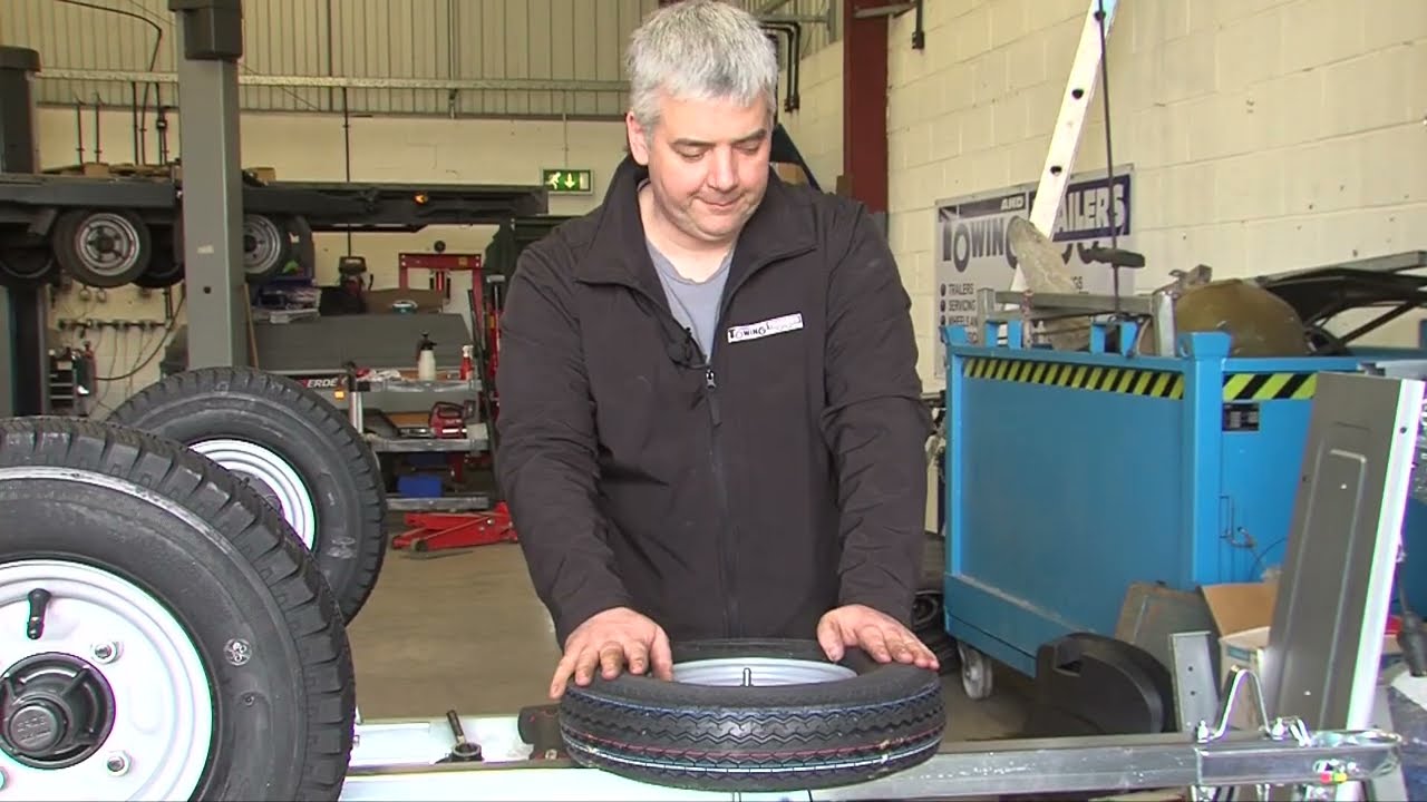 How to fit a maypole spare wheel carrier