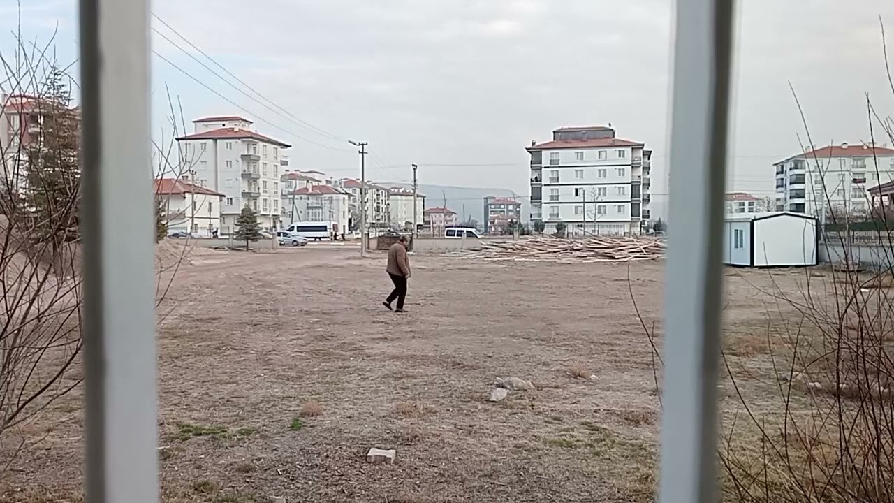Kınalı boyu Fatih Camisi'nde çok güzel bir rast makamında ikindi ezanı okuyan İsmail Uygun 