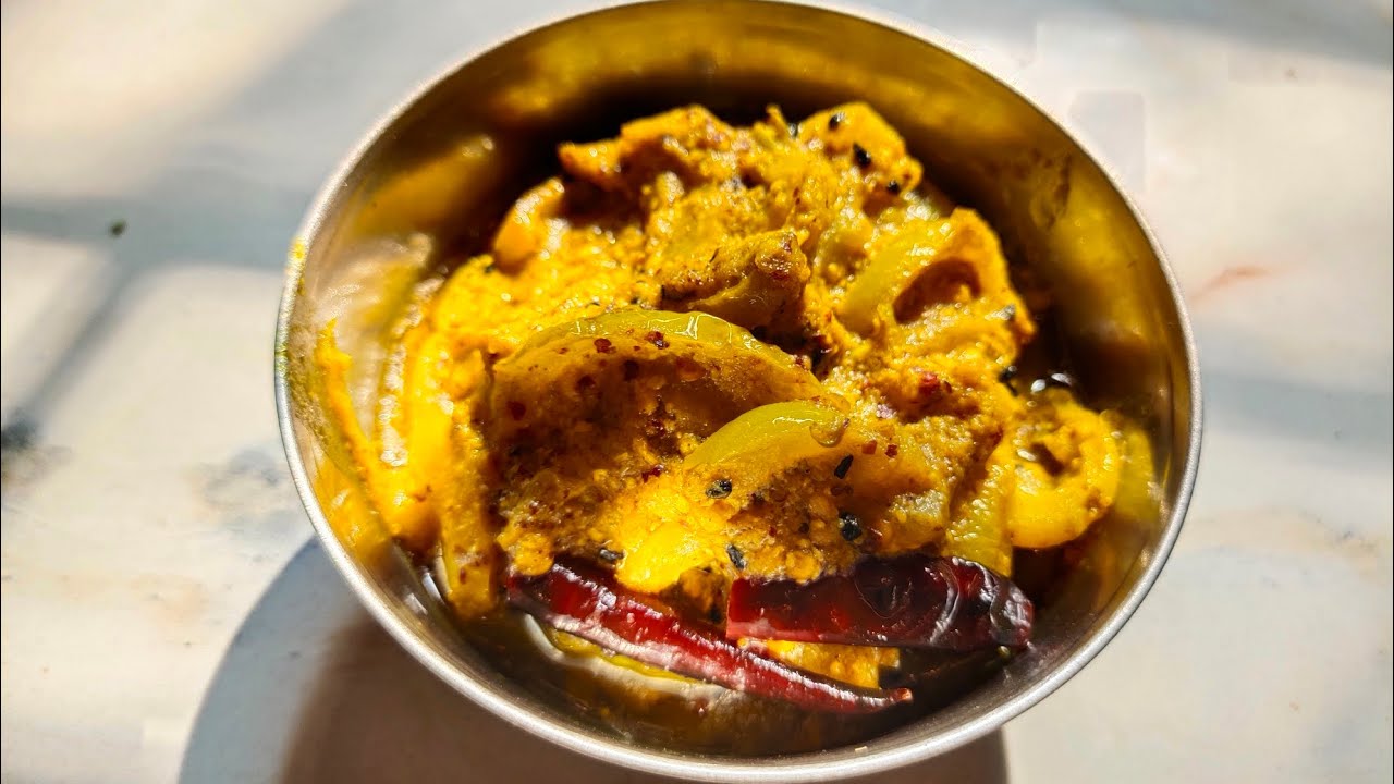 Green Totamo Recipe। কাঁচা টমেটোর ঝাল। গরম ভাতে যদি থাকে সাথে খাওয়া একদম জমে যাবে 😋 Recipe।