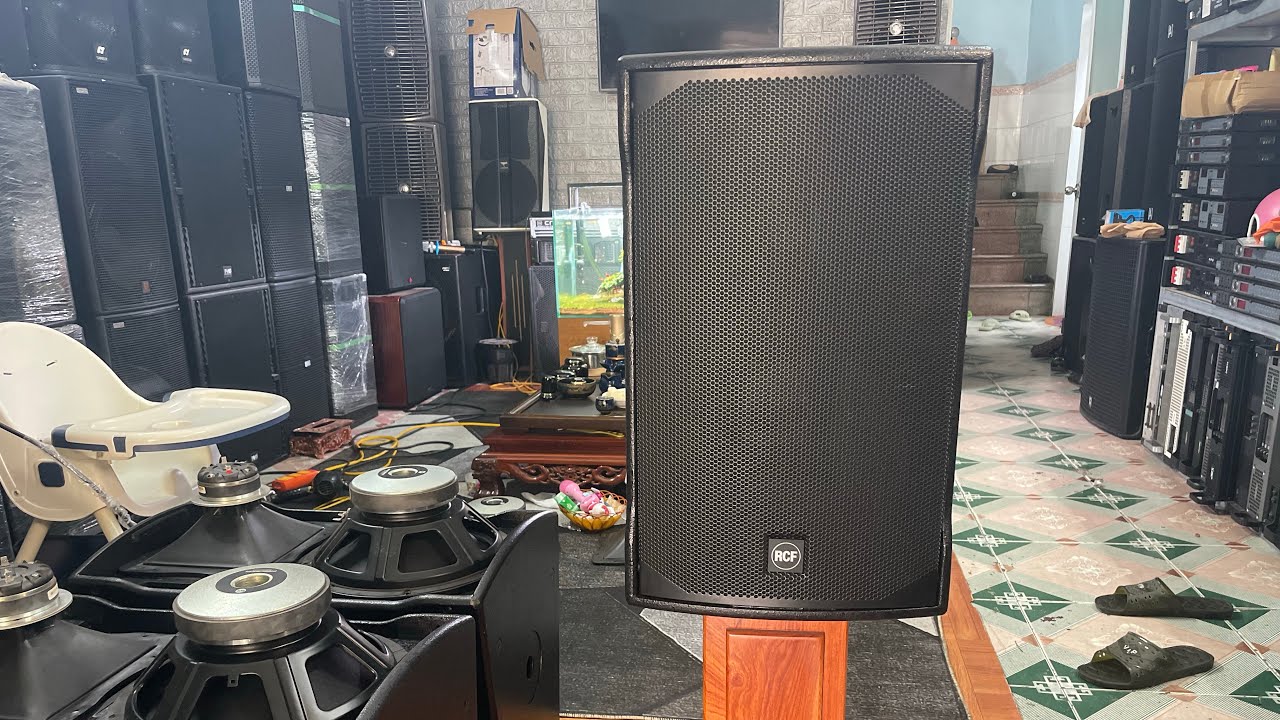 🔴Siêu phẩm loa 30 RCF bãi xịn Italy giá mới 36tr bãi còn 22tr chất âm dòng này quá hay lh;0985778338