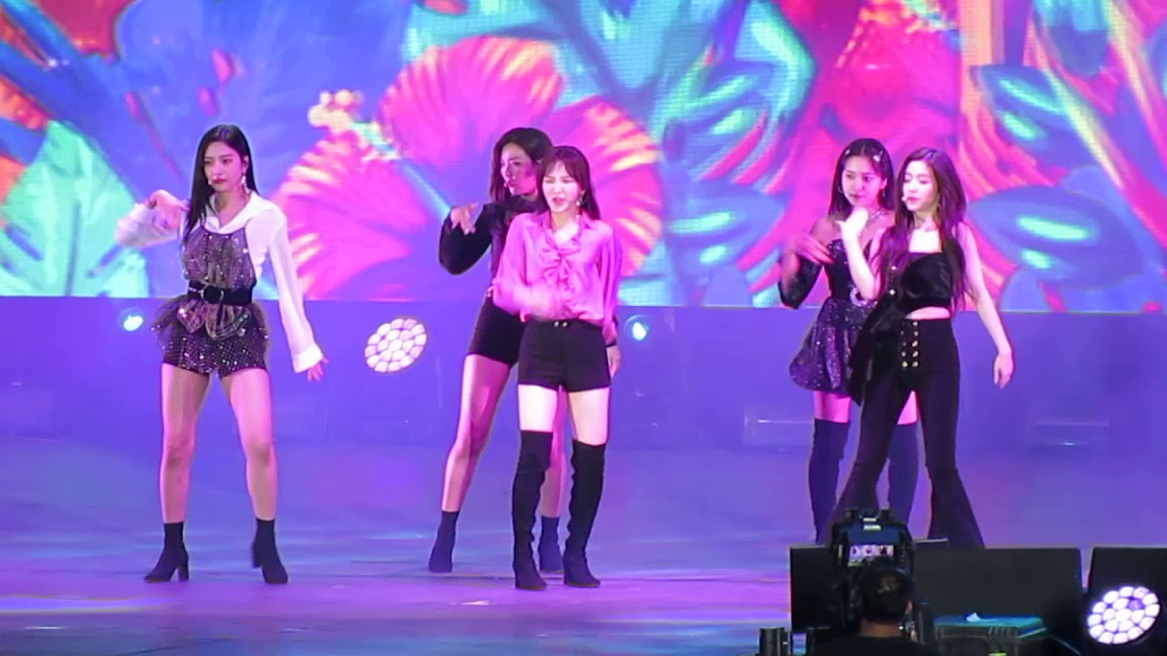 190118 SMTOWN in Chile - RED VELVET PEEK A BOO