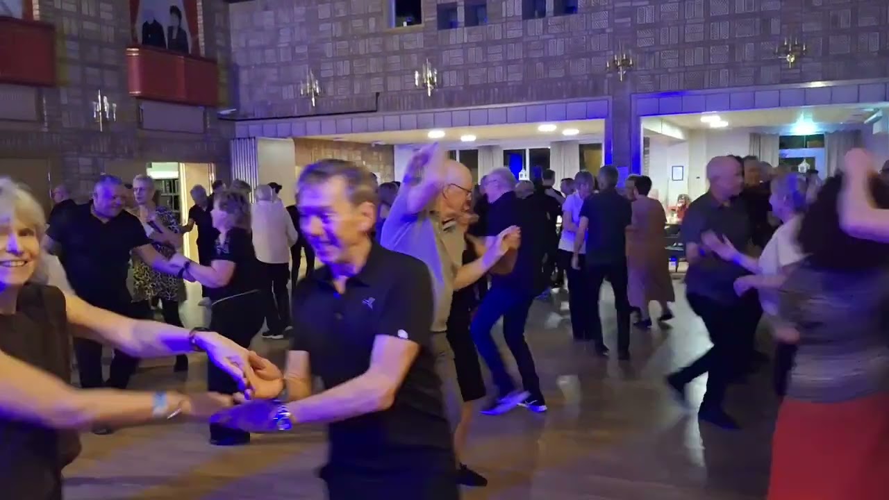 Nu Blåser Vindarna m Martinez på Folkets hus Charlotenberg 14/12 