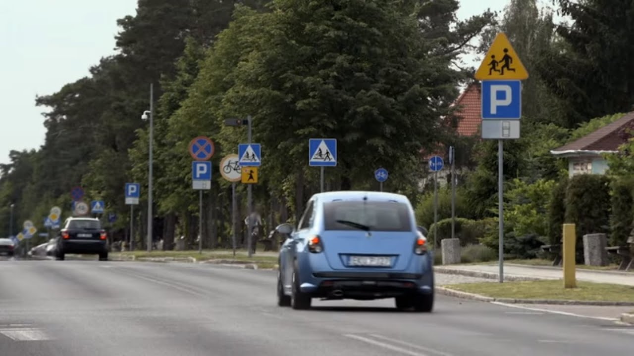 Ilość znaków na tym odcinku przyprawia o zawrót głowy! #Absurdy_Drogowe