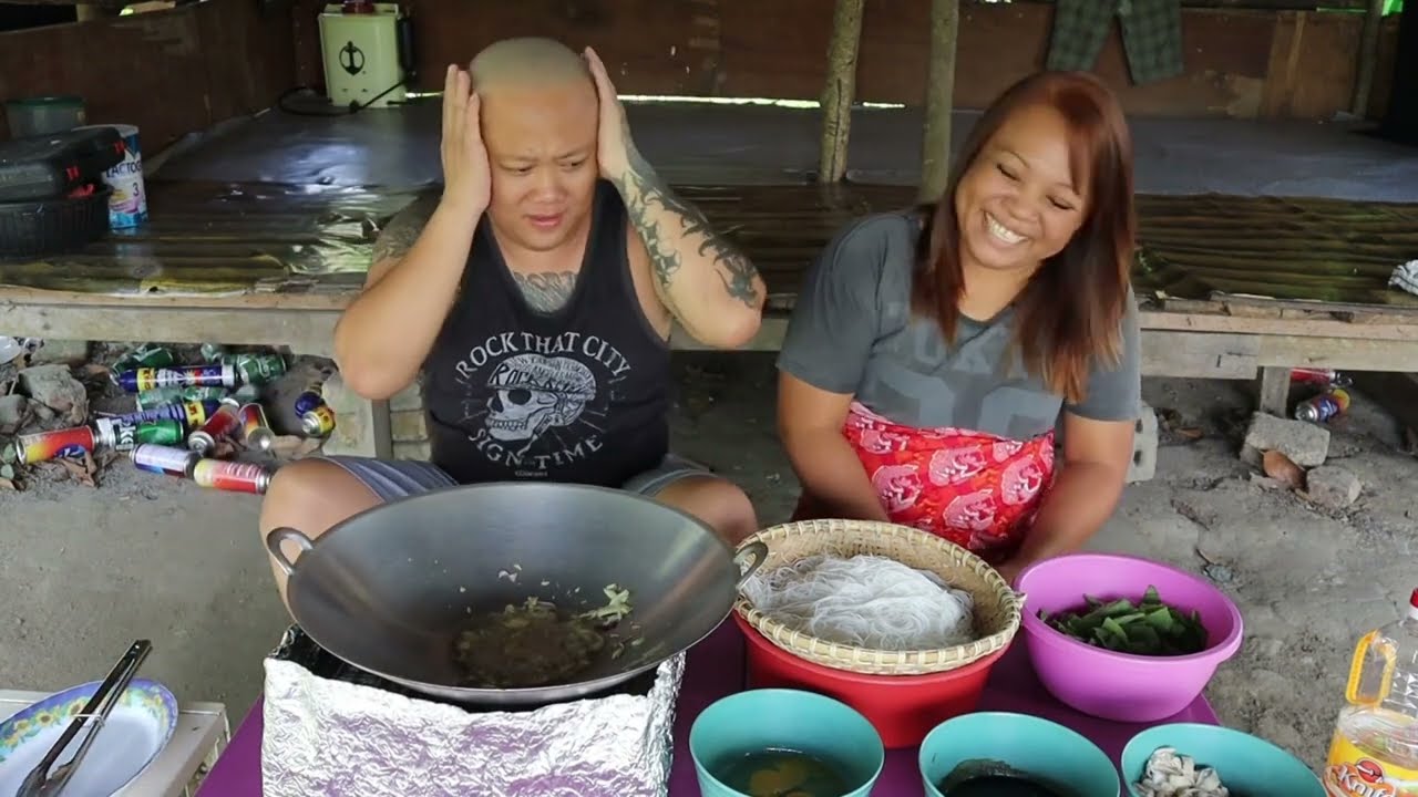 Abang Botak Masak Sarapan Pagi Bihun Goreng Daging Babi&Usus Citarasa Sendiri.