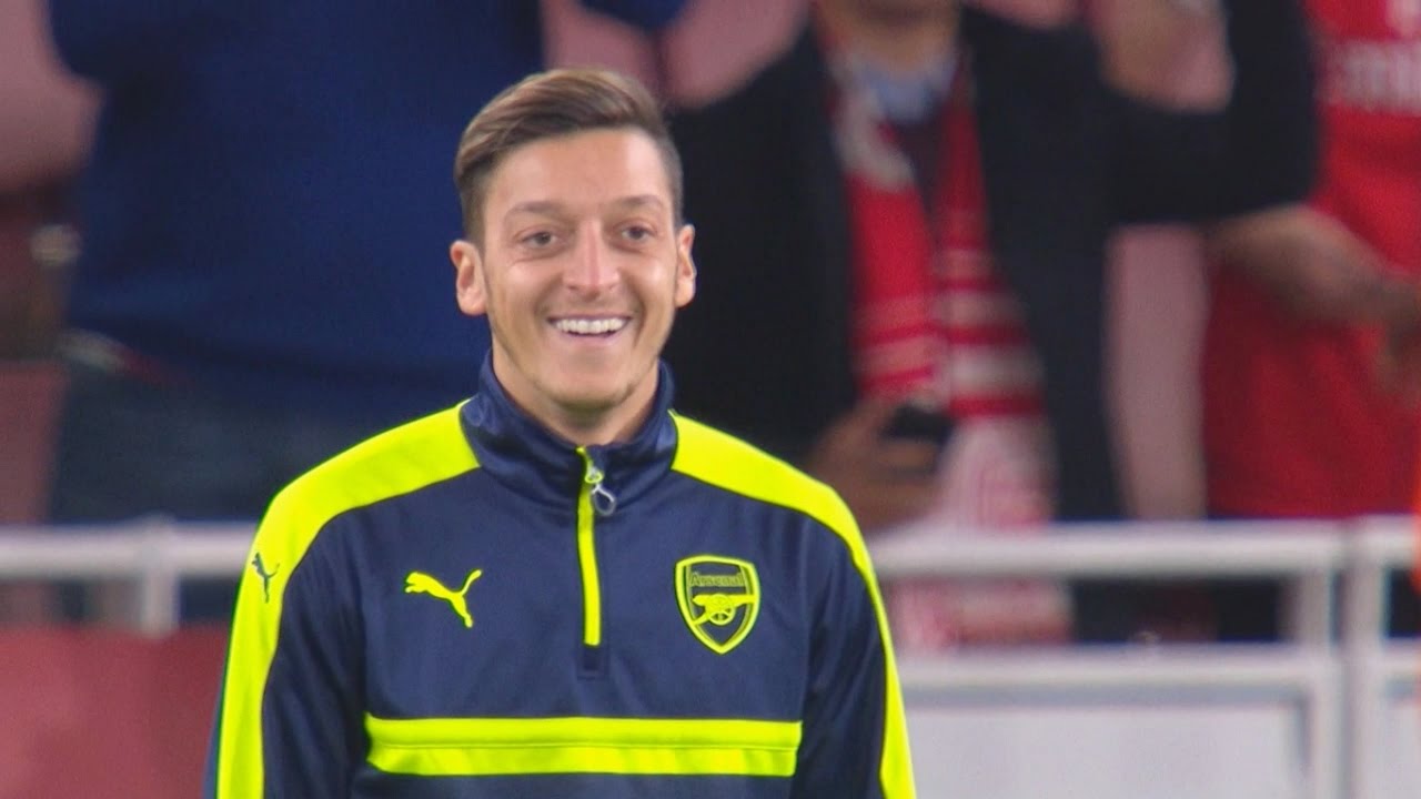 The Elegance of Özil - 16-17
