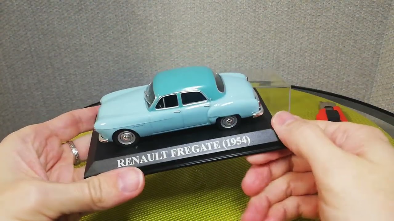 Распаковка, нашел интересный Renault 1/43 Rally Car Models 