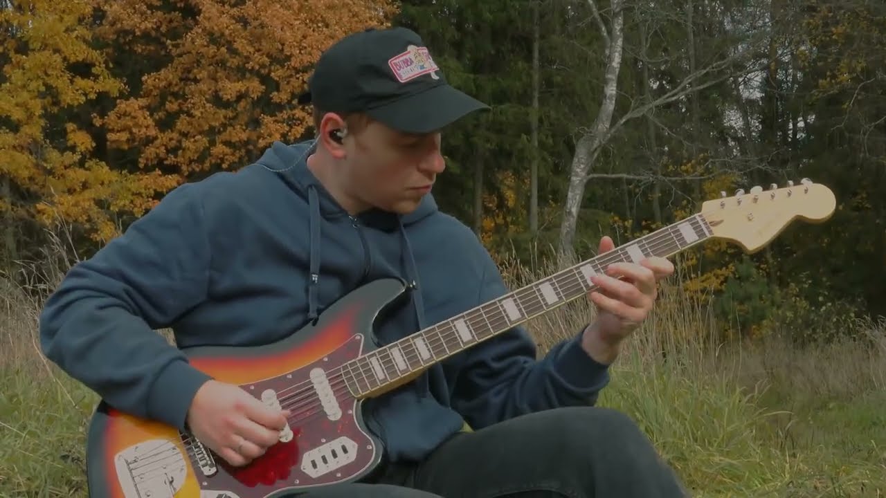 Fender Bass VI - Twin Peaks Theme cover, Angelo Badalamenti, Julee Cruise - Falling, кавер в поле
