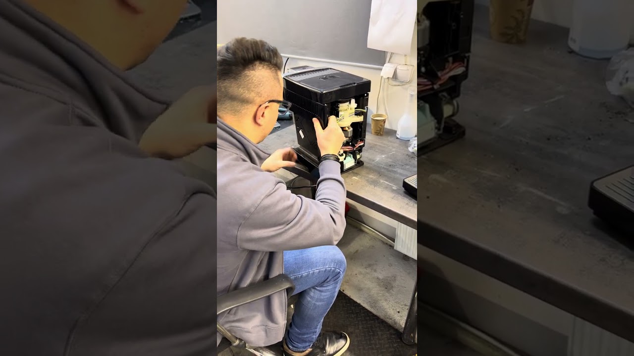 Jak rozebrać ekspres Delonghi ?