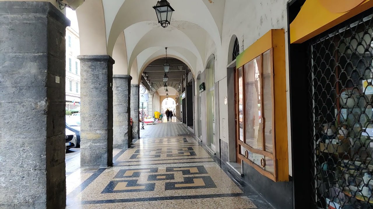 [4K] Walking Tour Chiavari Genova Italia - Mercatino antiquariato 09/01/2022