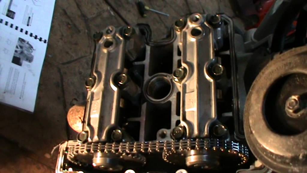 HYOSUNG GT 650 R (Comet). Reglaje de válvulas (1ª Parte). Video 11. Valve clearance.