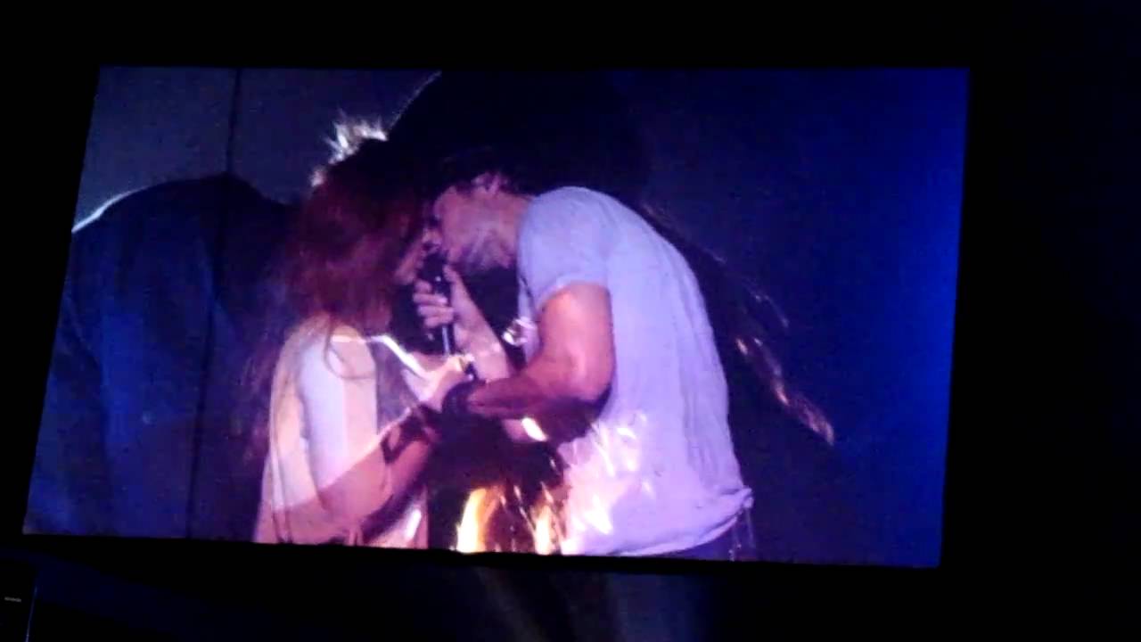 Enrique Iglesias - Hero - Odyssey Arena Belfast 19th March 2011