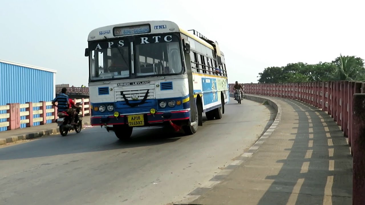 High Speed Curving Buses | #Runningbus