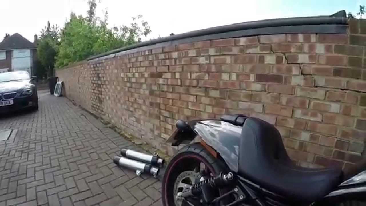 Harley Davidson NightRod Special 2014 - how to remove standard cans and sound without mufflers