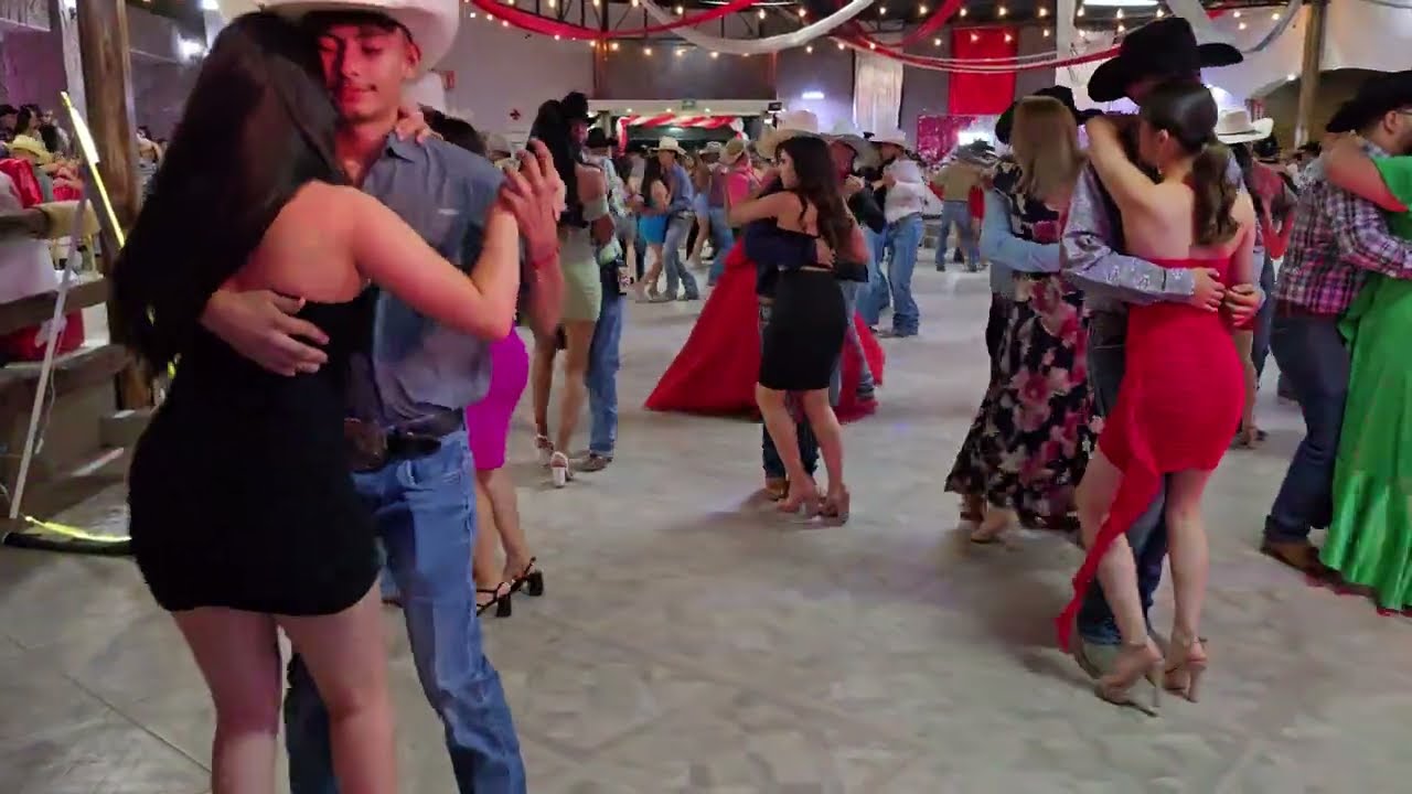 Que Buena Polka se Baila en Chihuahua Con los Imperiales