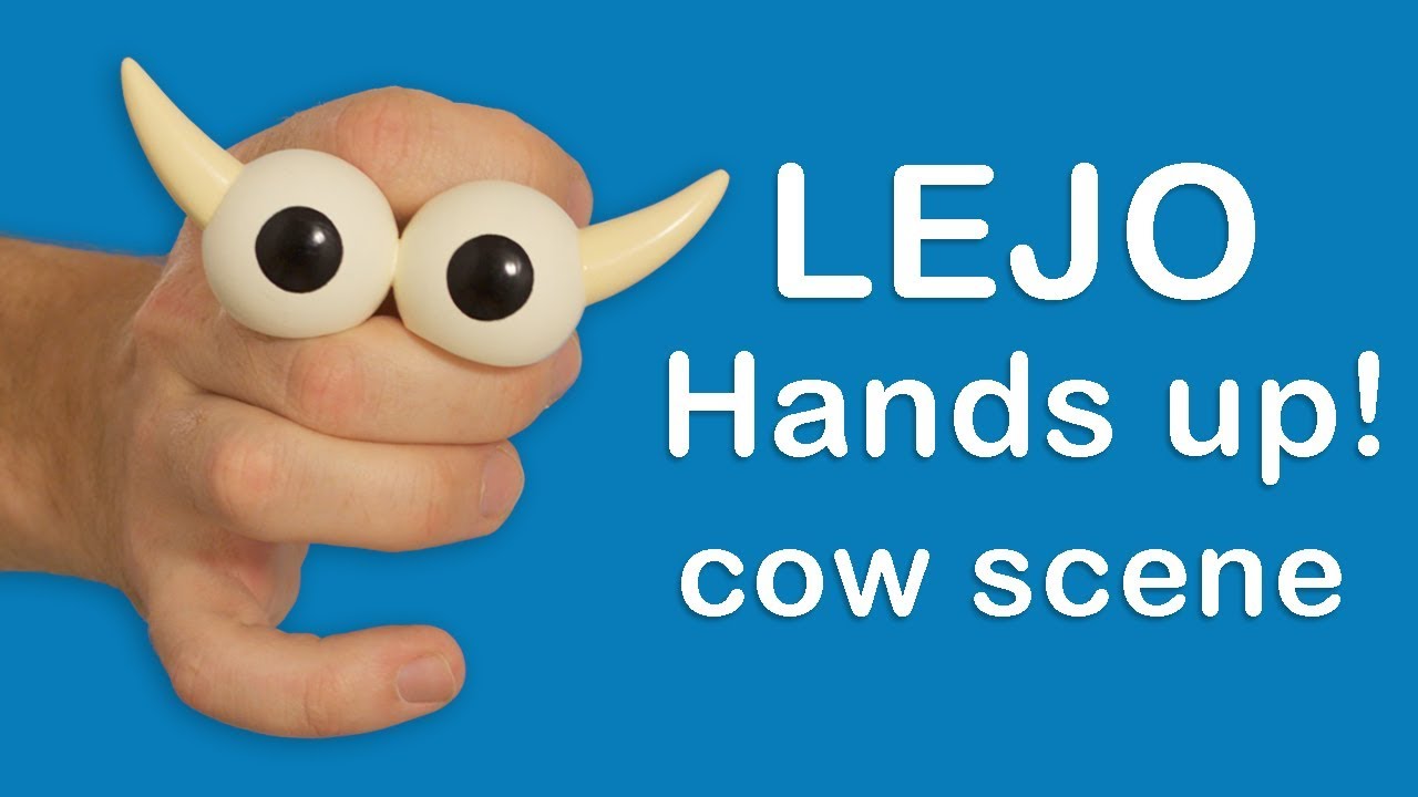 Lejo 'Hands up!' cow scene