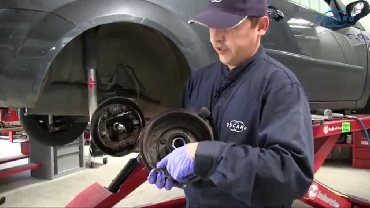 Ford Fiesta - Changer le kit de frein à tambour arrière