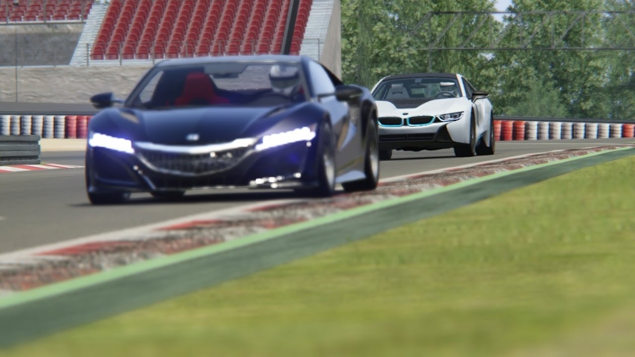Battle  BMW i8 '15 vs Honda NSX '15 Racing at Nurburgring