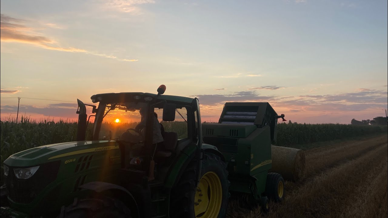 🔥John Deere 6125R || Prasowanie Słomy 2022🔥