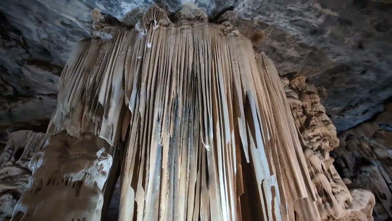 051. Terem 2. Ez is nagy, Cango Caves 