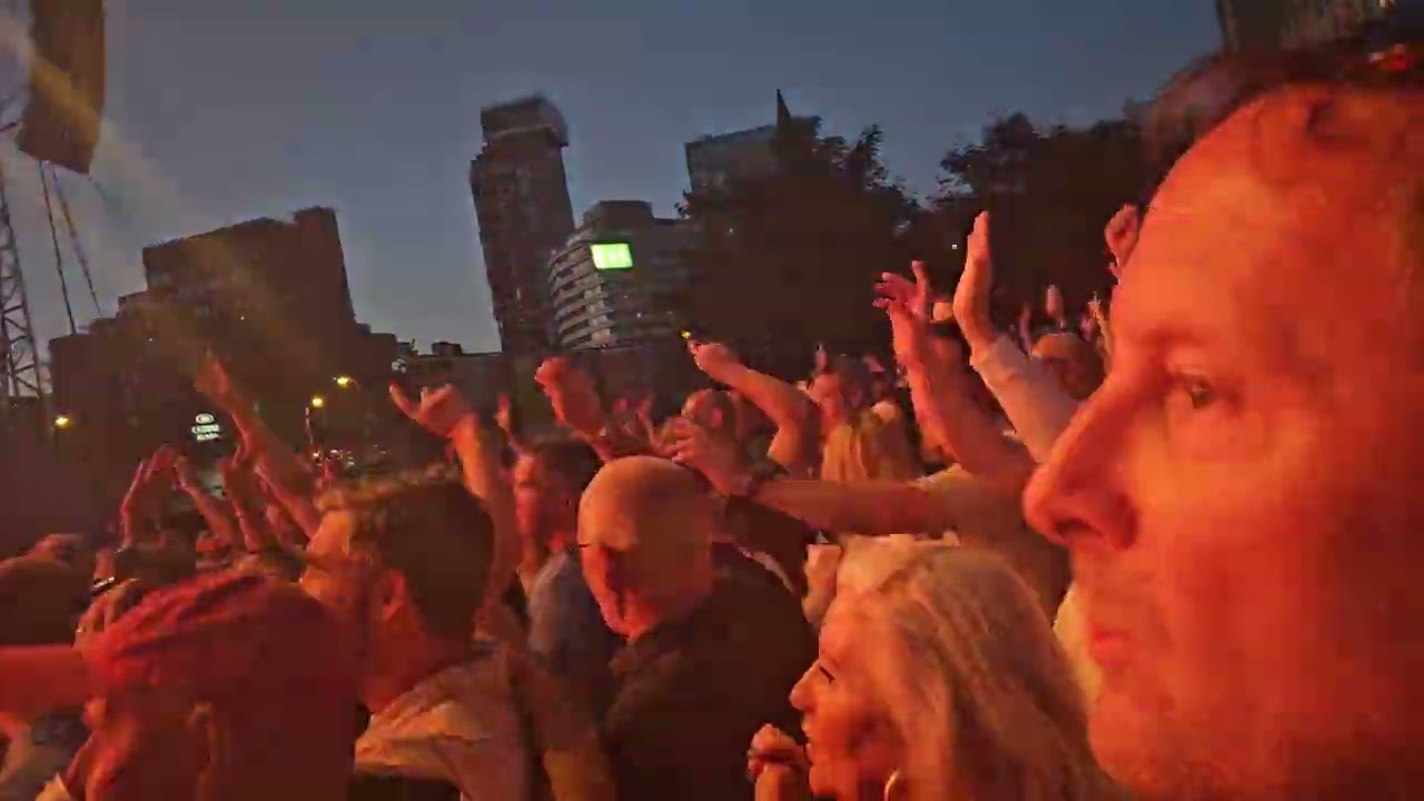 Deacon blue (Real gone kid) 23/6/24 on the Waterfront vid by peter kevan.