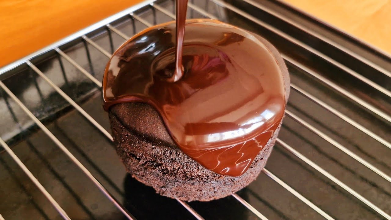 The World’s Fastest Chocolate Cake. No Oven, Just Minutes!