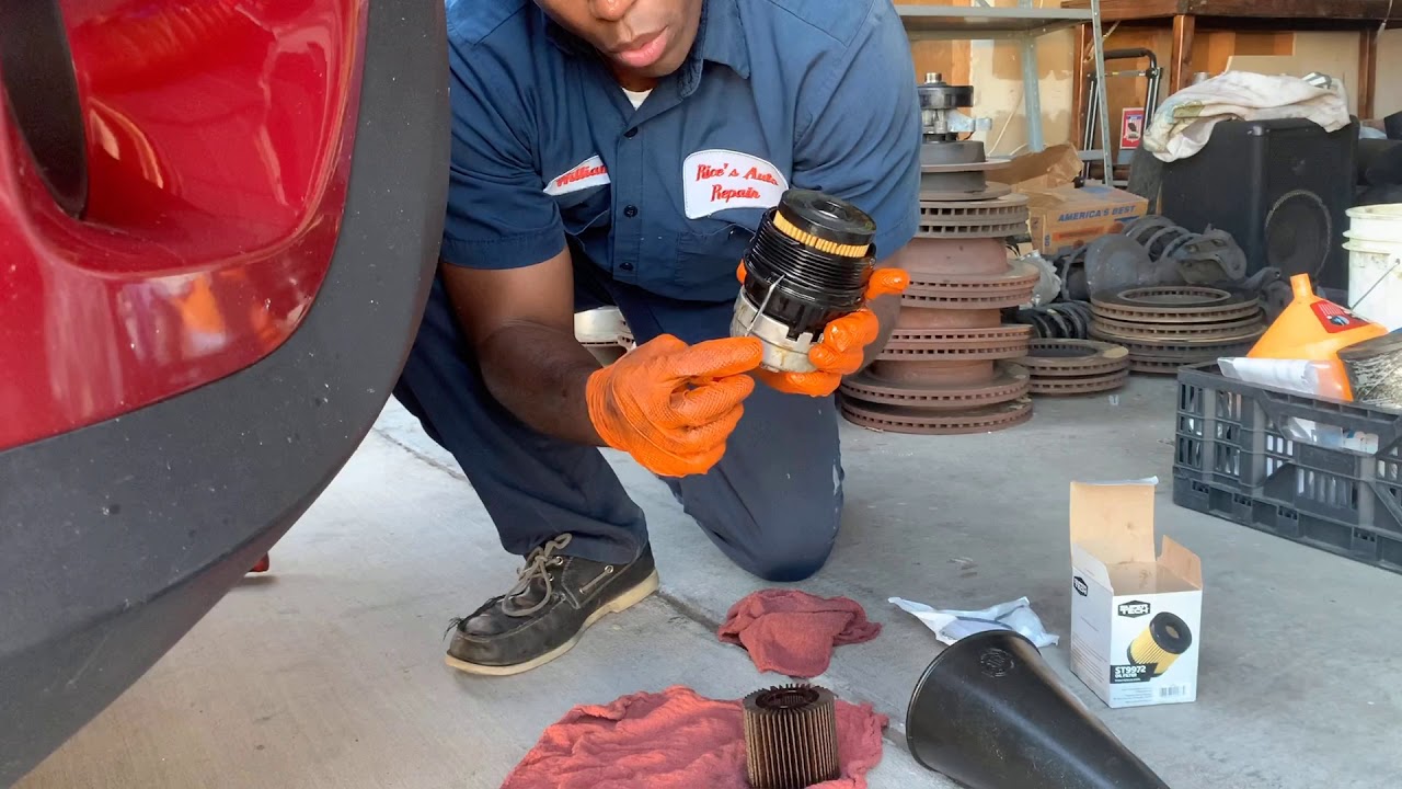 oil change 2015 Toyota RAV4