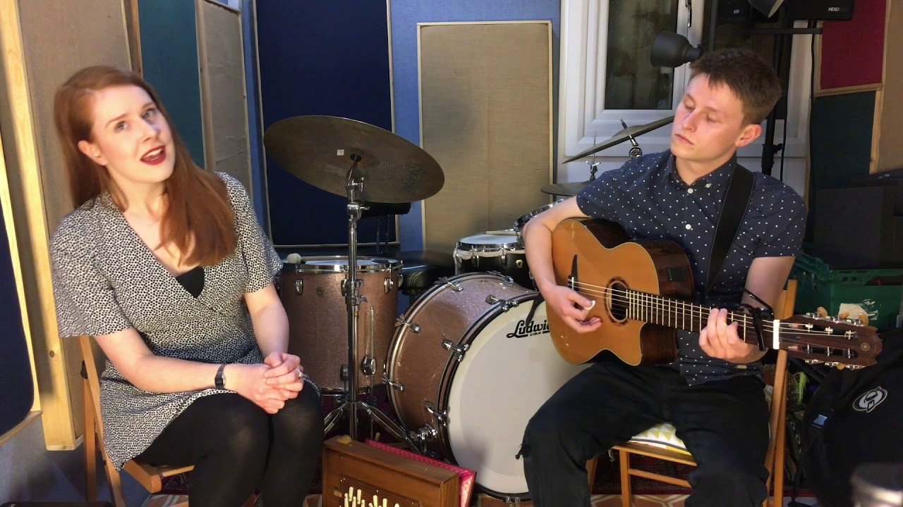 Singing St Andrews: Dementia Sessions (Hannah Rarity and Lucy McNally perform Hermless)