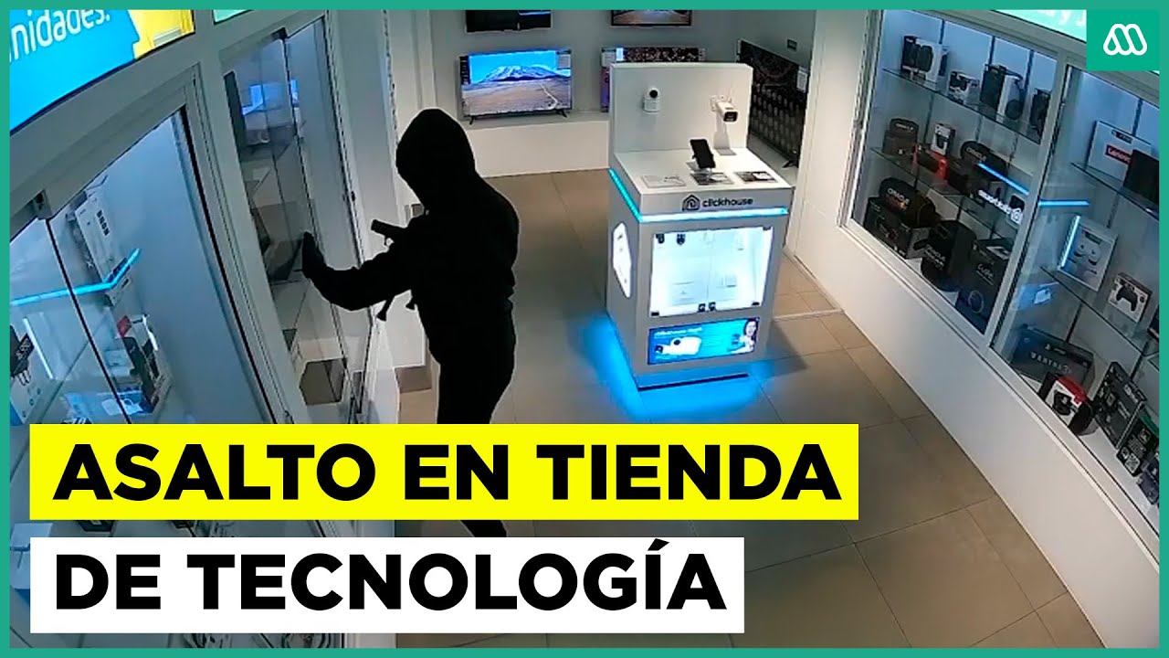 Violento robo a tienda de tecnología en Las Condes: Ladrones llegaron armados y encapuchados