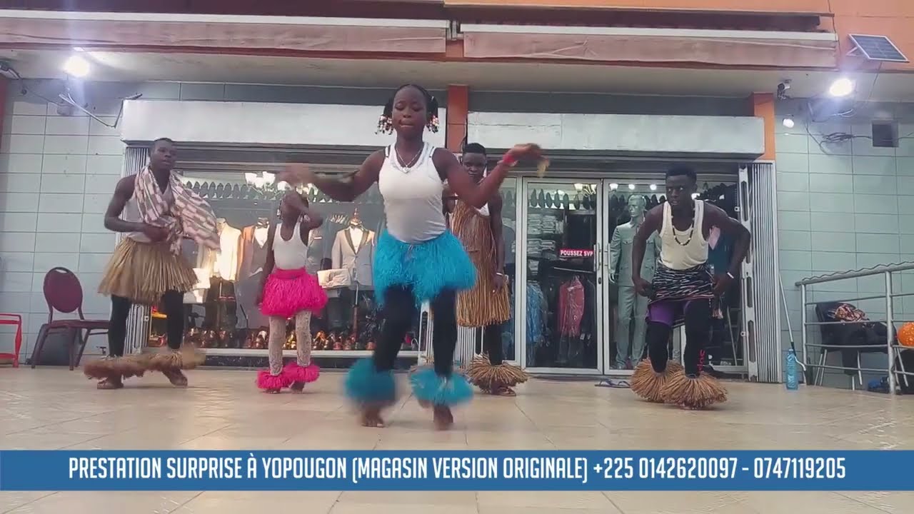Kouassi Choco en prestation surprise à Yopougon rue Princesse (Version Originale)