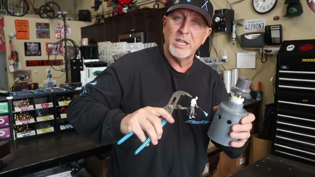 How to repair your Hudson and Float valve inside your water tank