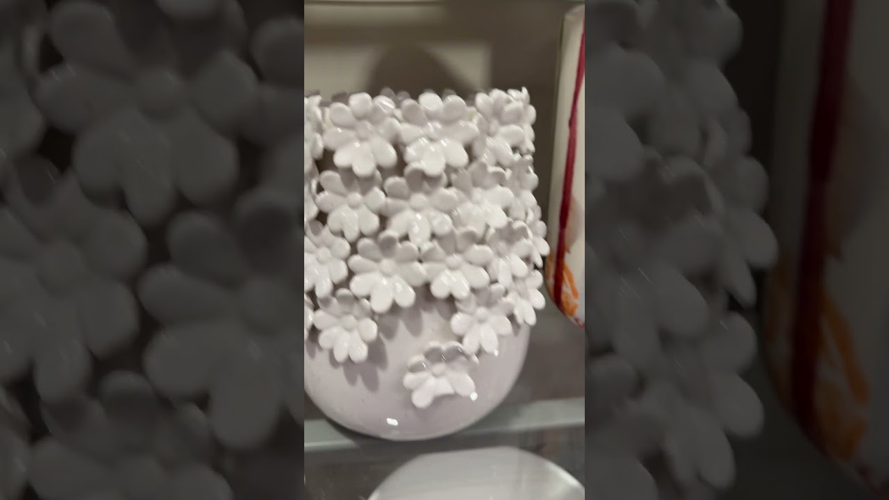 #Beautiful# white# flowery #vase#decor#decoration#sale#January 2024