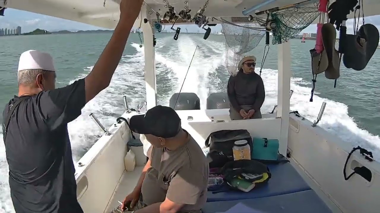 Boat Fishing Singapore - 21/12/2025
