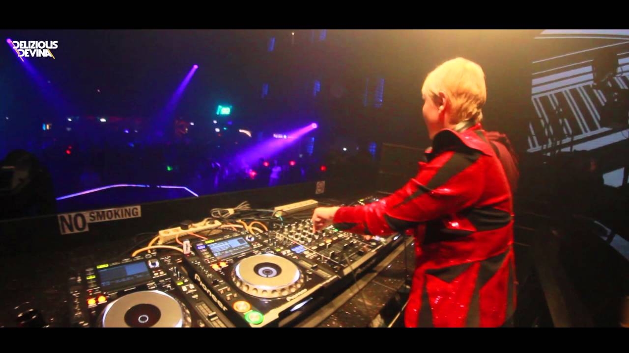 Dancing In The Dark @Colosseum Jakarta (Arcade - Dimitri Vegas & Like Mike W&W)