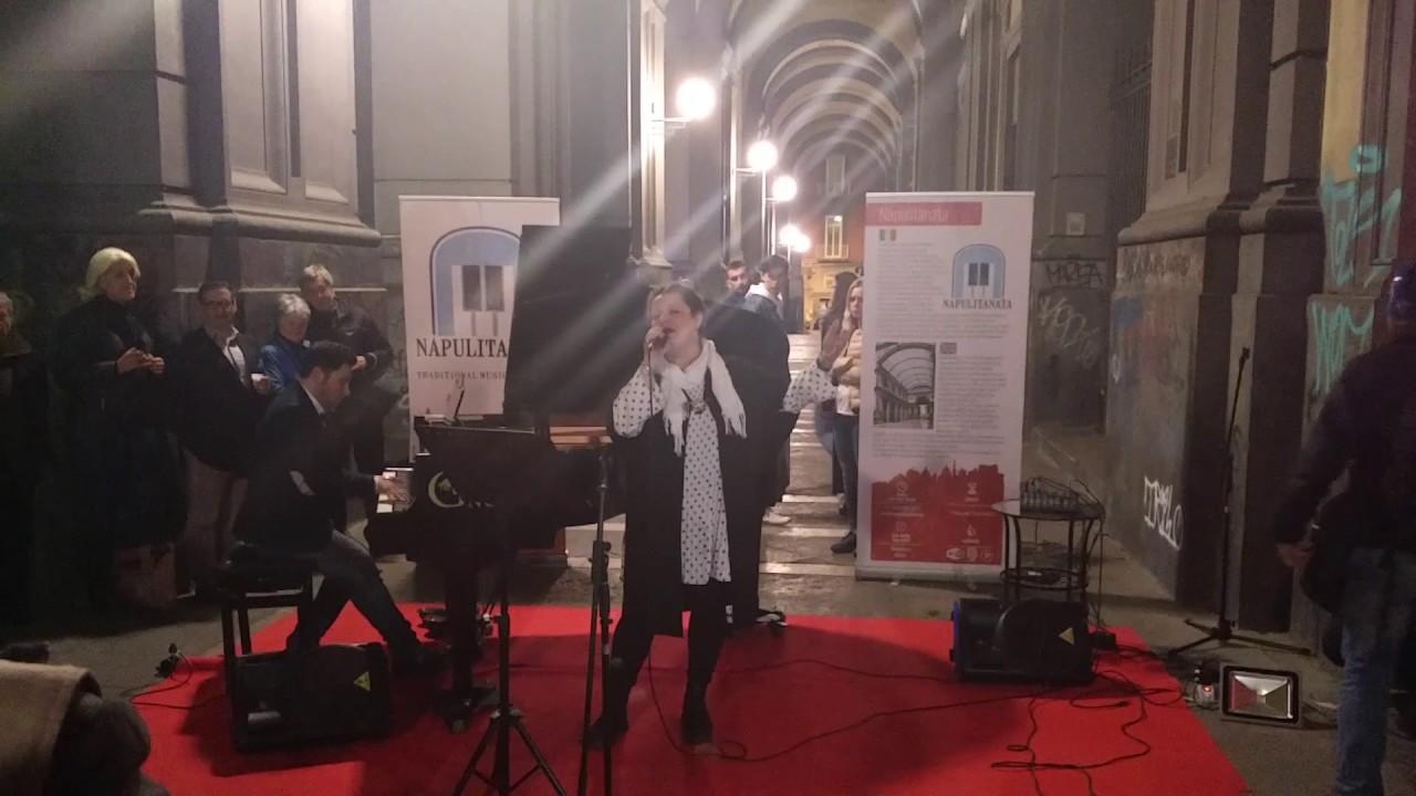Napulitanata colonnato Galleria Principe di Napoli 28/04/2017