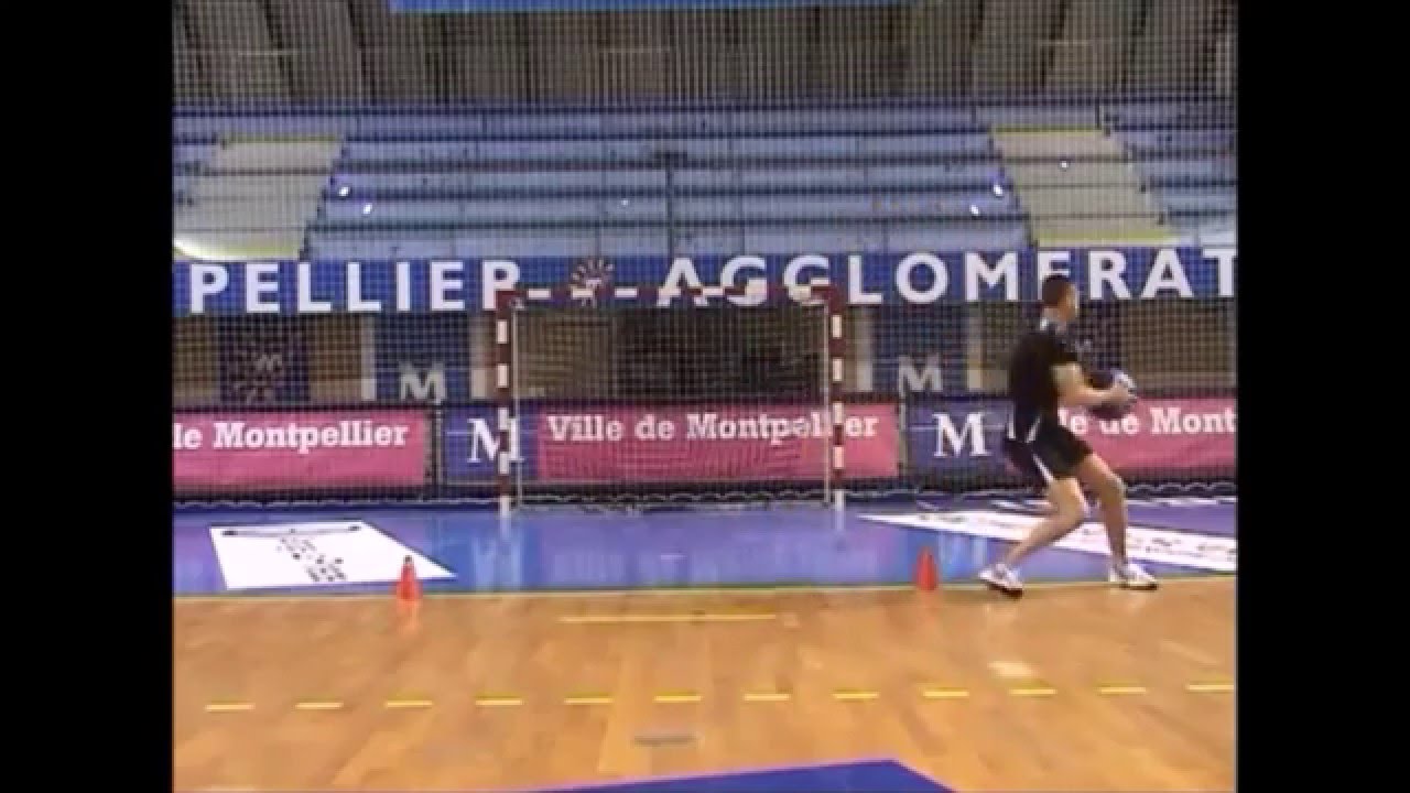 تدريبات كرة يد للناشئين  ( تدريب لاعب الدائرة  )