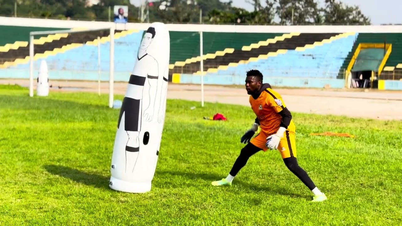 Goal keeper training 