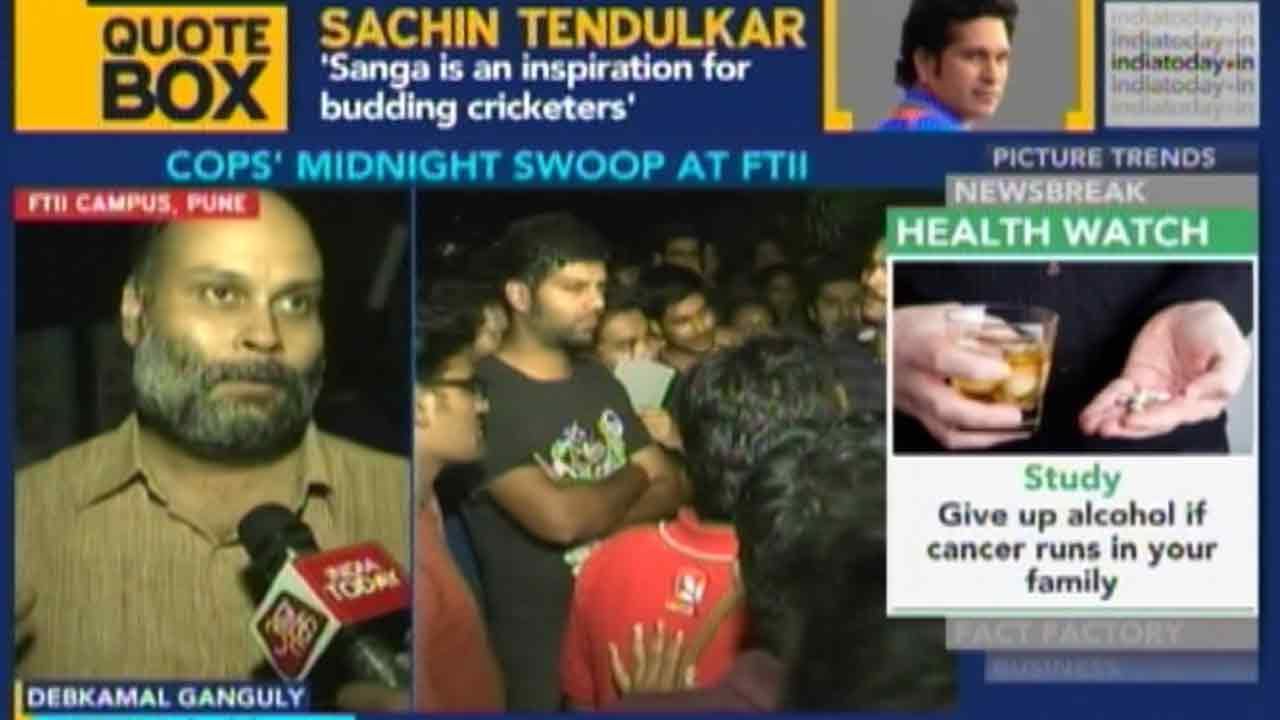 FTII Students Protest Against Classmates' Arrest By Police