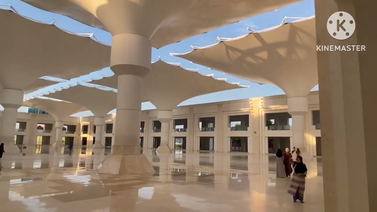 A day tour in Batam City in Indonesia