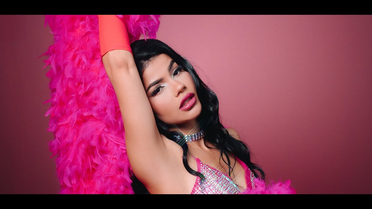 Mariana Ávila - Casi Algo (Video Oficial)