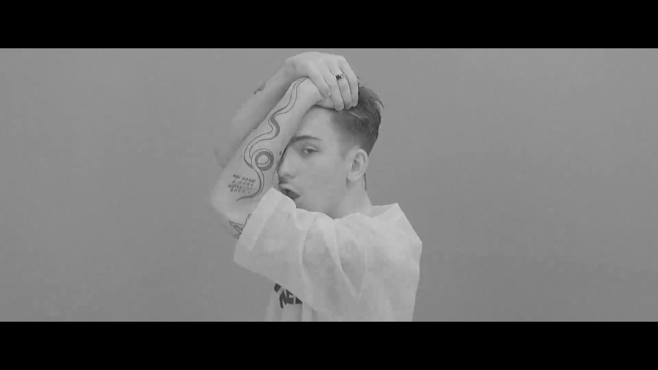 Yung Hurn &ndash; Sie schauen (Official Video) (prod. young emphasis)