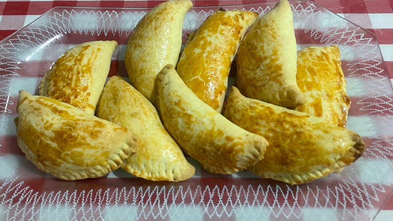 Pastel de FORNO com Recheio de PALMITO 