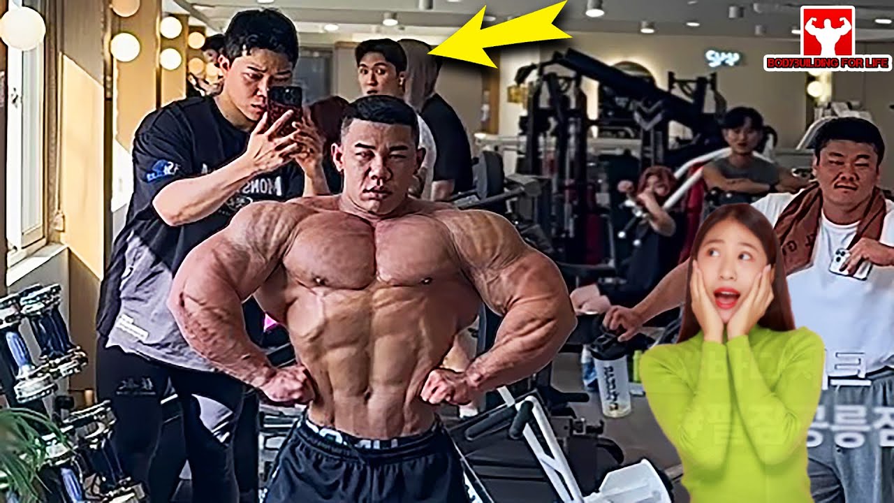PEOPLE'S EPIC REACTIONS WHEN THEY SEE THIS KOREAN BODYBUILDER - Kim Kang Min MOTIVATION
