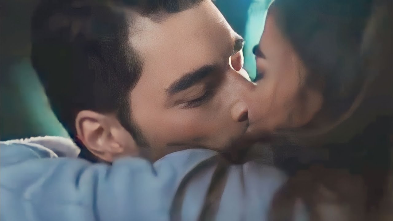 ceren y Umut /   Tuzak / Akın Akınözü & Bensu Soral - Love me like you do