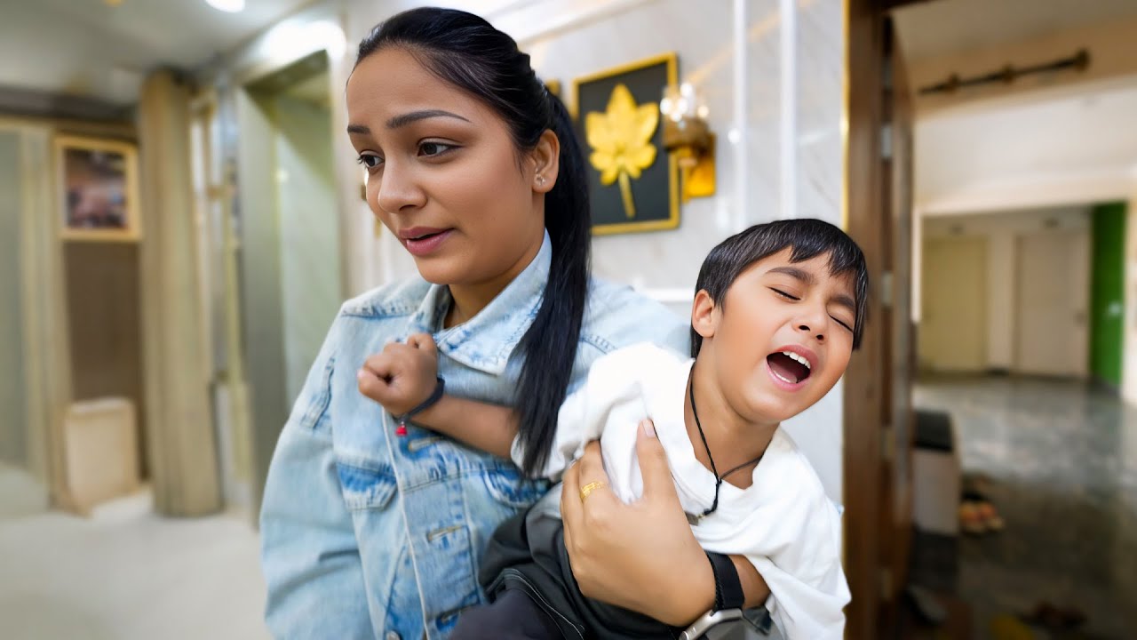 Ayaan ko chot lagti rahti hai